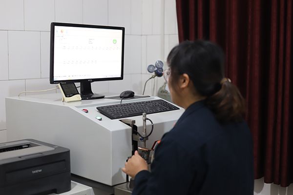 鑄鋼件加工廠家是怎么控制鑄件的化學(xué)成分？