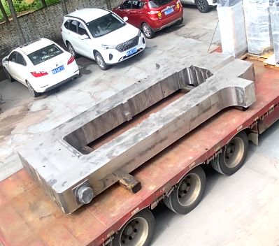 如何判斷軋機(jī)牌坊是否需要更換？關(guān)鍵檢測(cè)指標(biāo)——騰飛鑄鋼告訴你！