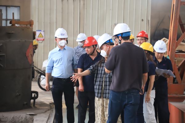 攜手共進，合作共贏——秘魯客戶代表團蒞臨騰飛鑄鋼參觀考察