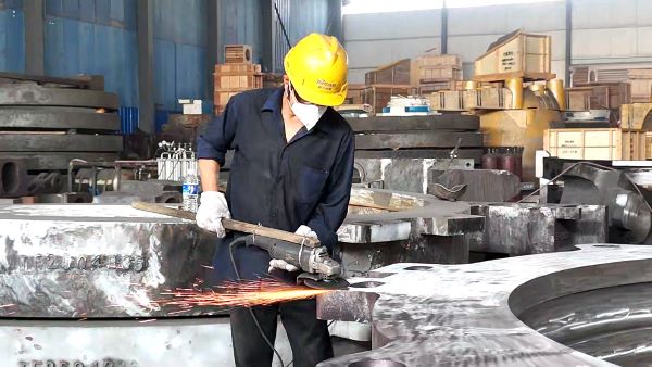 不只是“倒?！保含F(xiàn)代大型鑄造廠比你想象的更酷炫